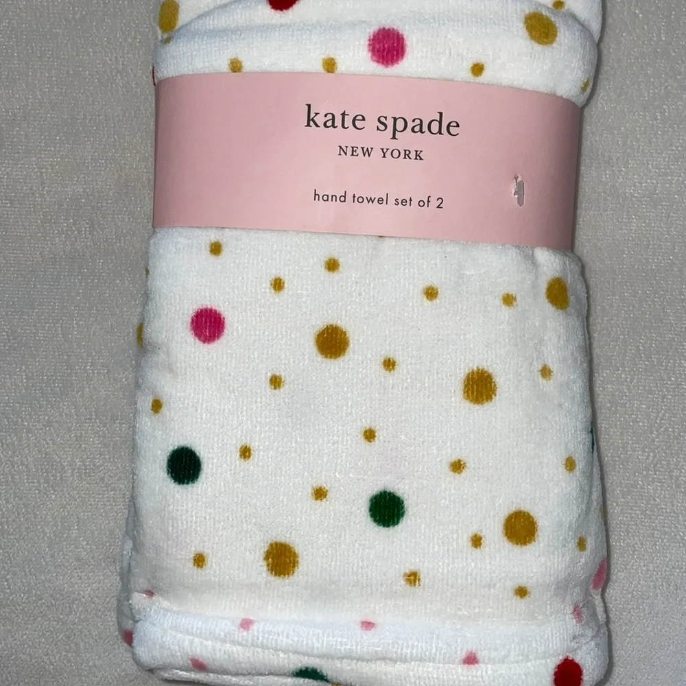 🎉HP🎉New! Kate Spade Rainbow Dot Cotton Hand Towels 2 Piece-18”x28”💕
